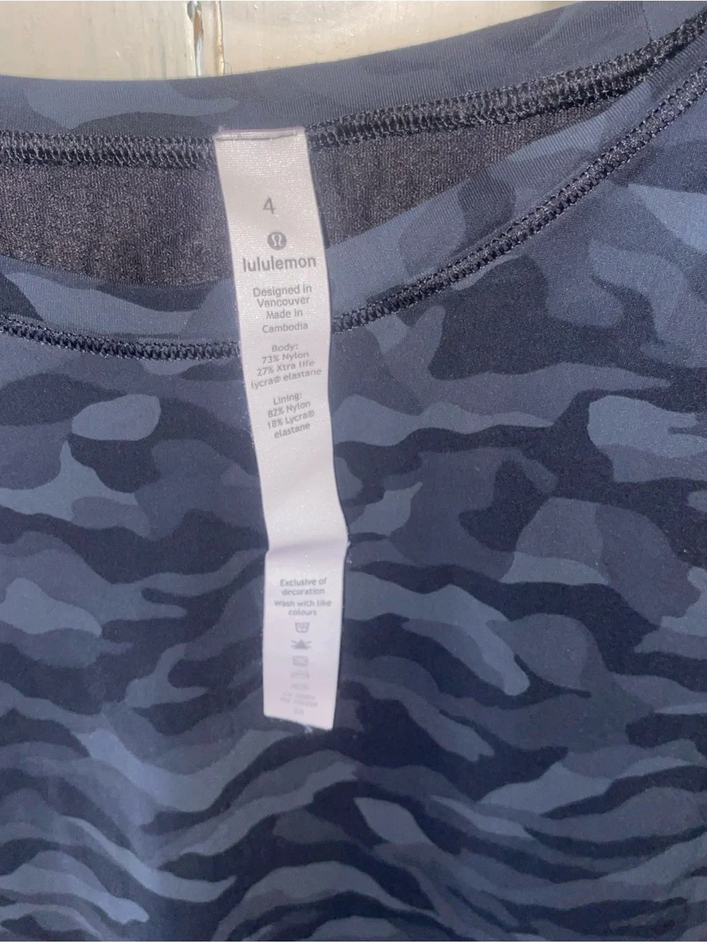 lululemon athletica Navy Camouflage Short Sleeve Tee with Eyelet Hem
